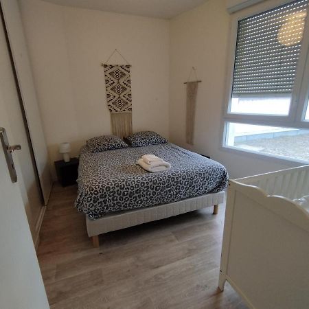 Saint Denis Appartement 2 Chambres Avec Parking 외부 사진
