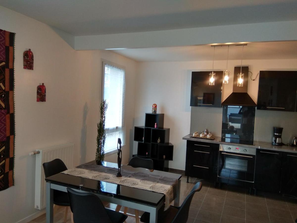 Saint Denis Appartement 2 Chambres Avec Parking 외부 사진